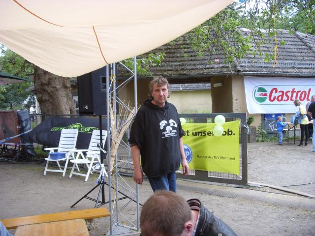 Chef erwischt beim Spaziergang